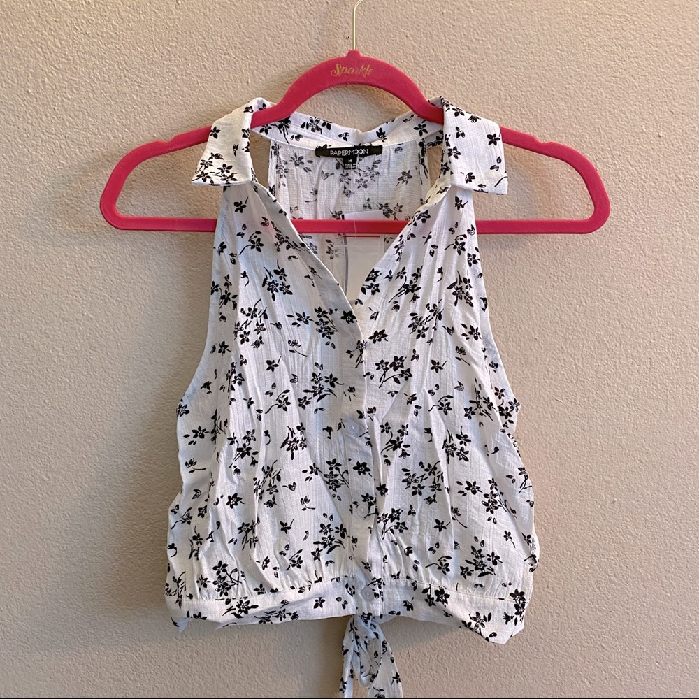 ⭐️❣️SALE 2/$18 OR 3/$27❣️⭐️ Collared Tie Blouse